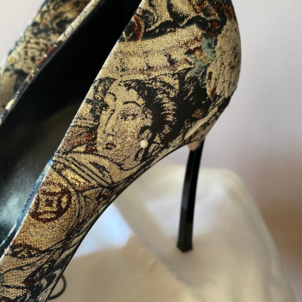 Casadei stiletto Geisha print shoes NWT - Picture 10 of 10